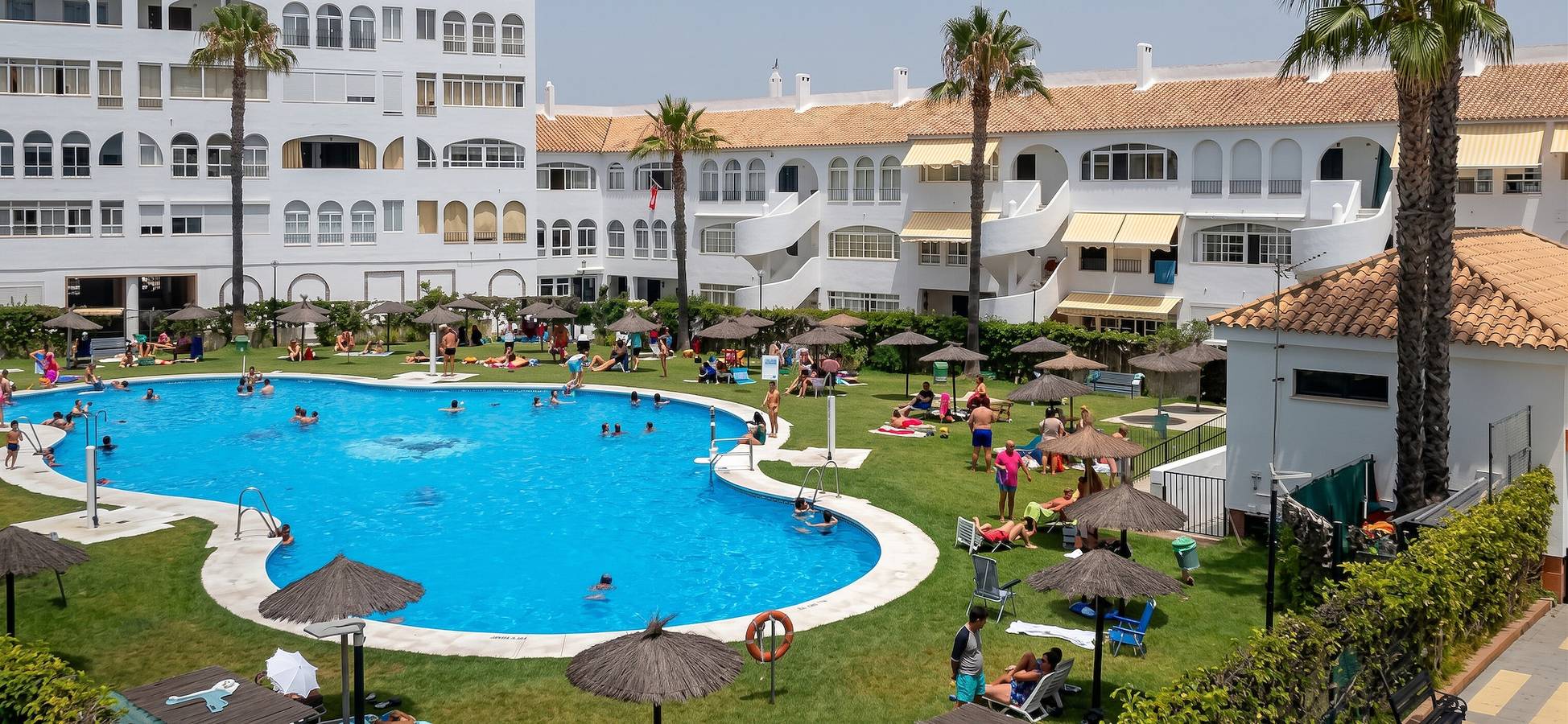 Entire apartment, Modern apartment with pool in the heart of El Portil in El Portil, Punta Umbría