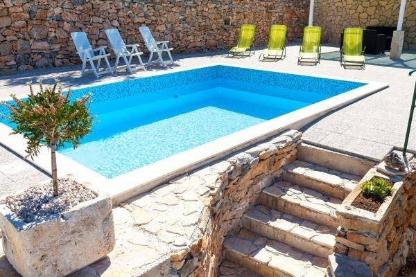 Maison d’hôte pour 7 personnes, avec jardin ainsi que piscine et vue
