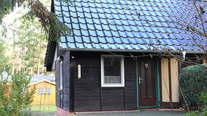 Ferienhaus für 2 Personen, mit Terrasse und Garten in Glowe