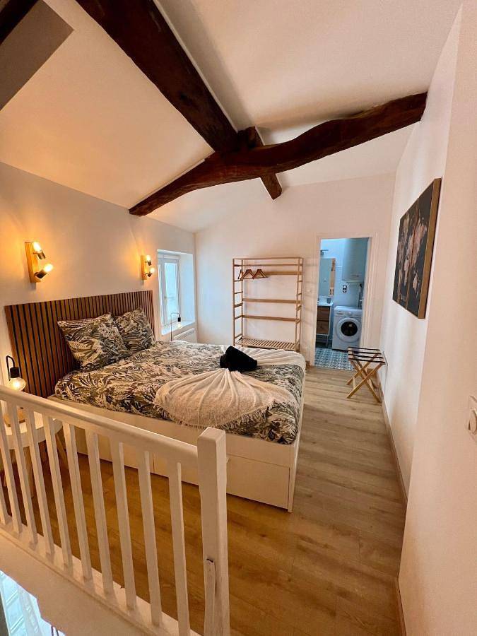 Appartement entier, One-Bedroom Apartment in Bourg-en-Bresse, Région de Bourg-en-Bresse