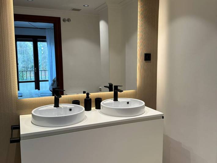 Ganze Ferienwohnung, Gemütliche Ferienwohnung mit Pool und Küche in der Nähe des Stadtzentrums von Ezcaray in Ezcaray, Valdezcaray