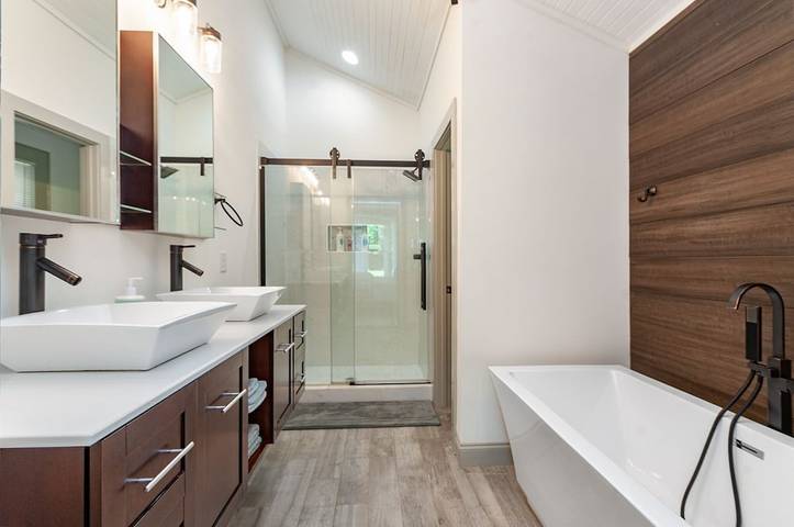 Bungalow for 10 people, with yard and terrace in Atlanta