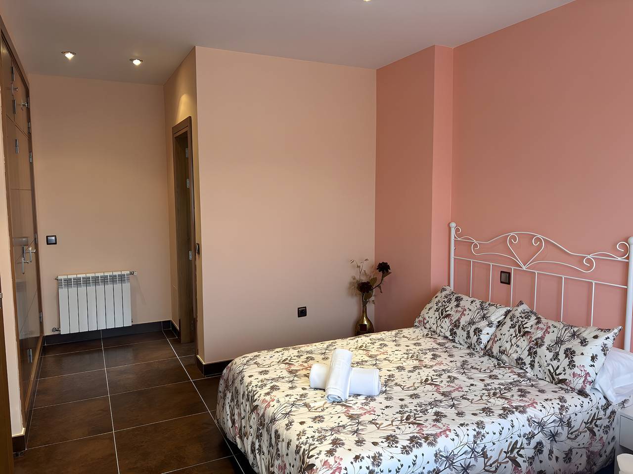 Holiday Home 'La Libélula' with Mountain View, Private Pool and Wi-Fi in El Espinar, Segovia Province