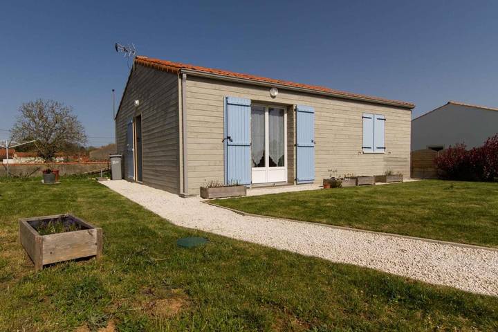 Location de vacances pour 4 personnes, avec jardin et vue à Saint-Hilaire-la-Forêt - 2
