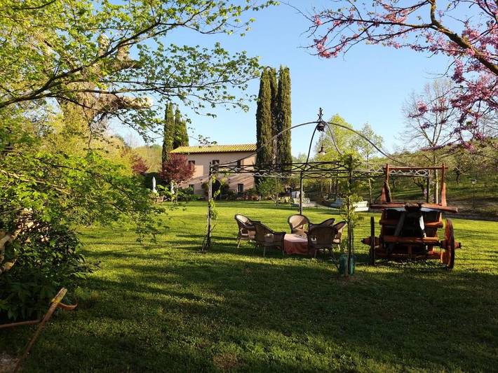 Appartamento per 2 persone, con Idromassaggio e Terrazza nonché Giardino e Piscina a Magliano Sabina