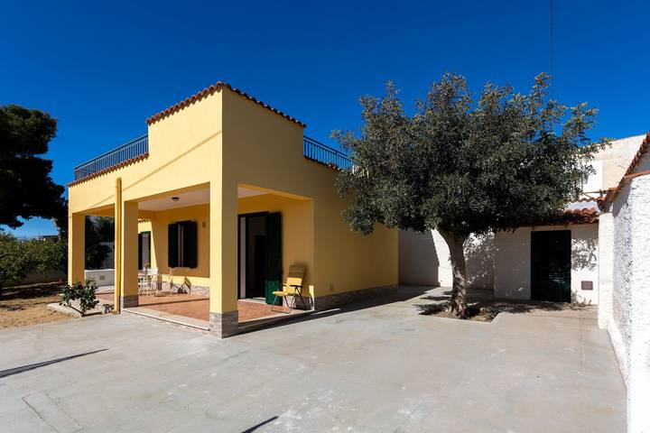 ‘’’The Rising Sun’’’ in Marinella (Sicilia), Castelvetrano (Comune)