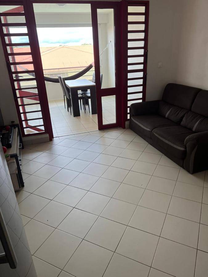 Gîte pour 2 personnes, avec piscine et balcon dans Plage de Montabo - 3