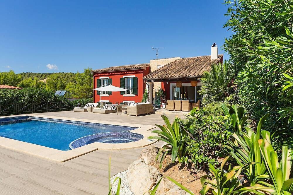 Traumhafte Familienvilla „Finca Bella Mallorca“ mit Pool und Sommerküche in Costa de la Calma, Calvià