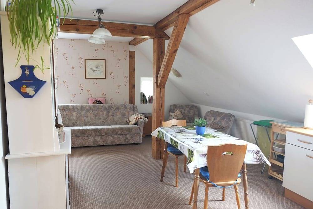 Ganze Wohnung, Reitpension Wiesengrund: gemütliches Appartement auf Reiter- und Bauernhof in Angermünde, Britzer Platte