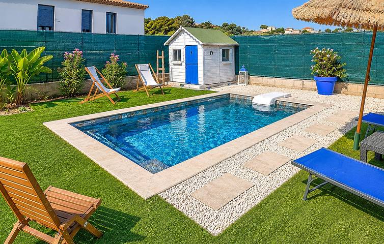 Ferienhaus für 6 Personen, mit Garten und Terrasse sowie Pool - 1