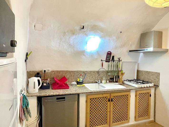 Cueva para 4 personas, con piscina además de terraza y jardín, Familias con niños en Comarca de Baza - 4