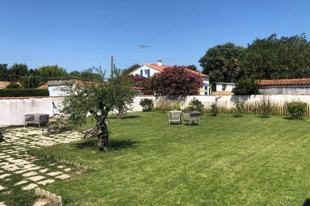 La Maison sur la Plage in Marennes, Côte de Beauté