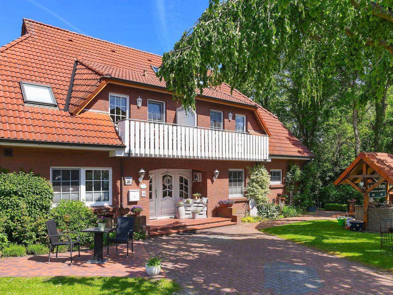 Ganze Ferienwohnung, Haus an der Burg - Ferienwohnung Kegelrobbe in Werdum, Landkreis Wittmund