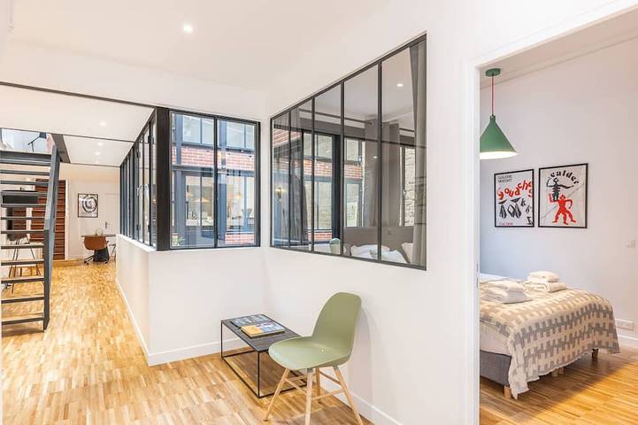 Appartamento intero, Hedonist House - Fantastic Architect Loft for 10 guests near Metro in Parigi, Ile-de-France