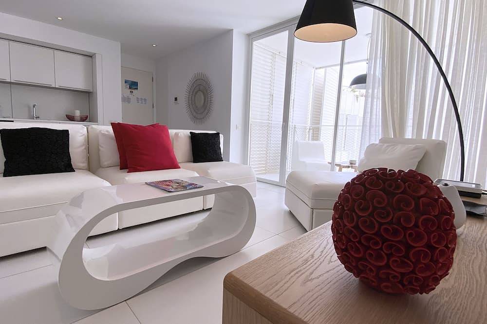 Entire apartment, Patio Blanco Luxury Apartment 2 Bedrooms in Talamanca, Ibiza (Municipality)