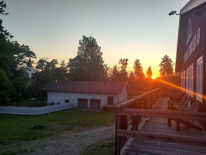 B Und B in Bjuråker mit Schwimmbecken in Hudiksvall, Hälsingland