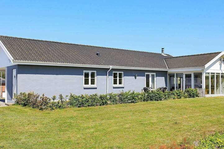Ferienhaus für 8 Personen, mit Garten und Whirlpool - 1