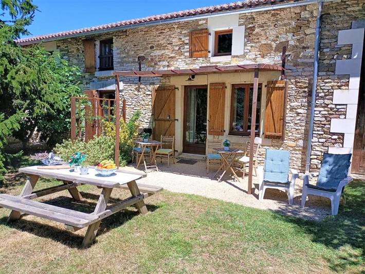 Maison de vacances pour 4 personnes, avec Terrasse ainsi que Jardin et Piscine