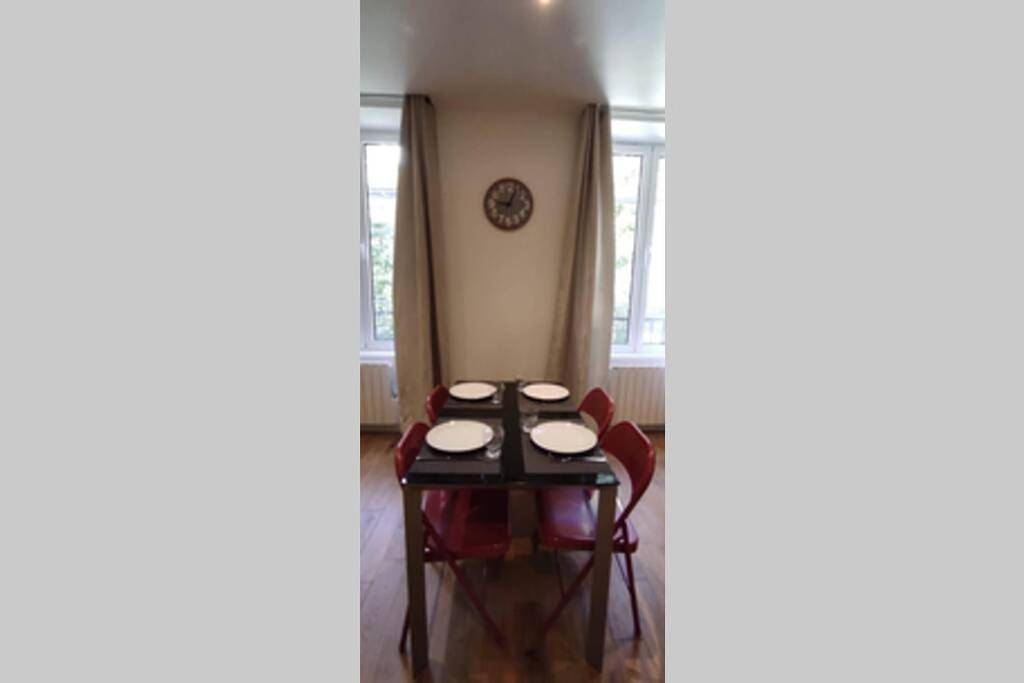 Appartement entier, One-Bedroom Apartment in Saint-Nectaire, Parc naturel régional des Volcans d'Auvergne