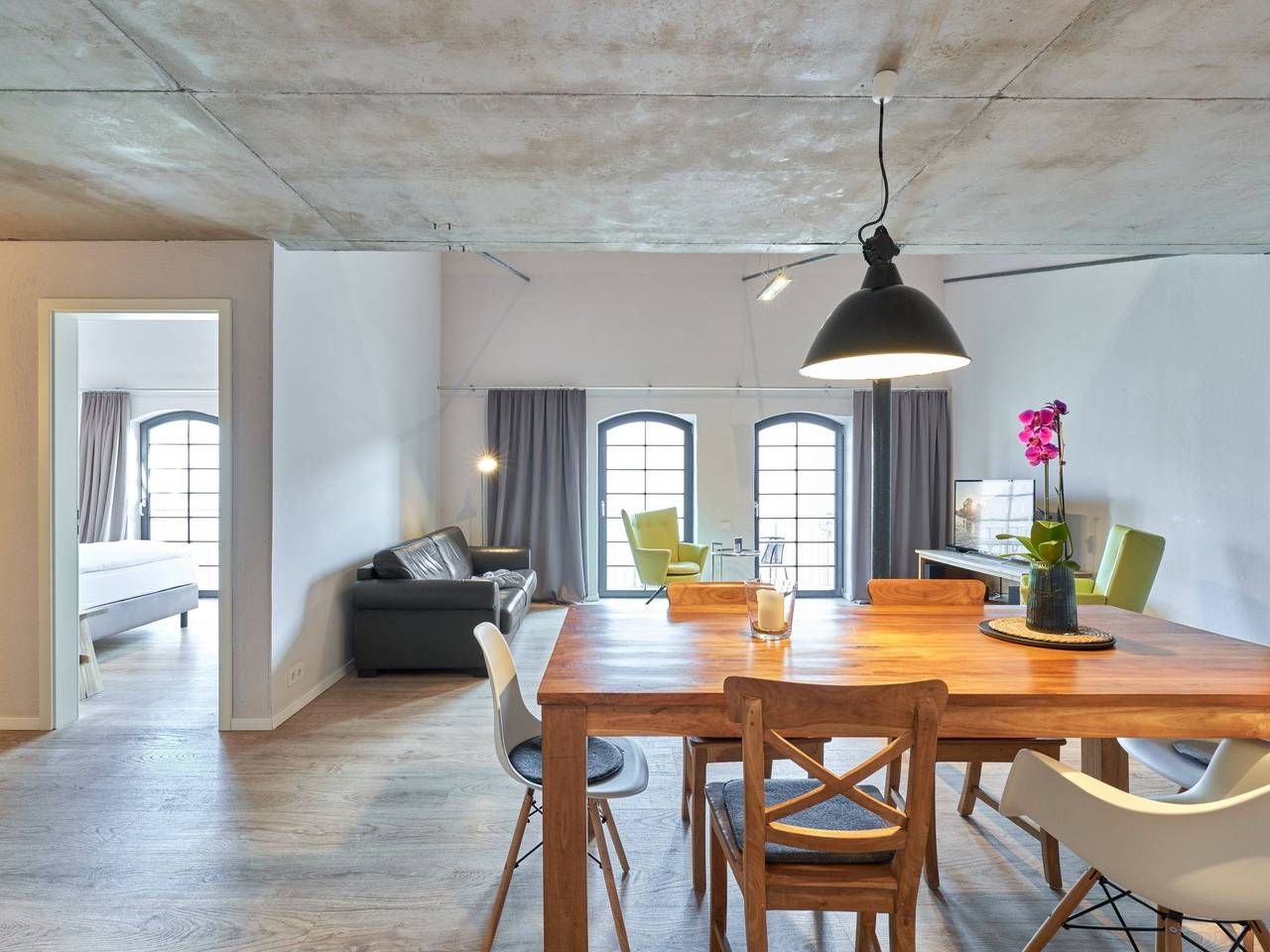 Ganze Wohnung, Appartement in Brandenburg An Der Havel mit Terrasse, Garten und Grill in Brandenburg an der Havel