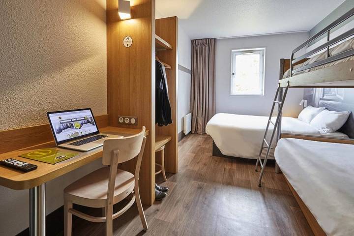 Hôtel pour 4 personnes à Saint-Sébastien-sur-Loire - 4