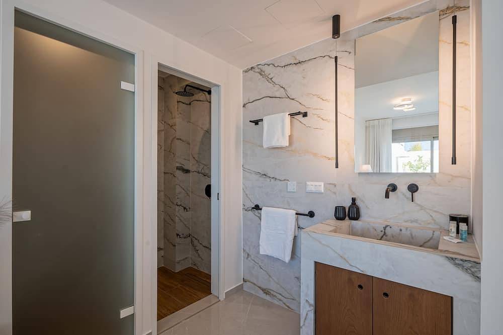 Ganze Wohnung, Pasiphae Luxe Apt with Private Pool, Seaview at Amphimatrion in Kalyves, Chania und Umgebung