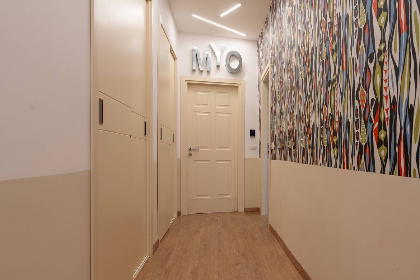 Apartamento inteiro, Apartamento 'Myo Cagliari- Suite 4' com varanda, Wi-Fi e ar condicionado in Villanova (Sardinia), Cagliari