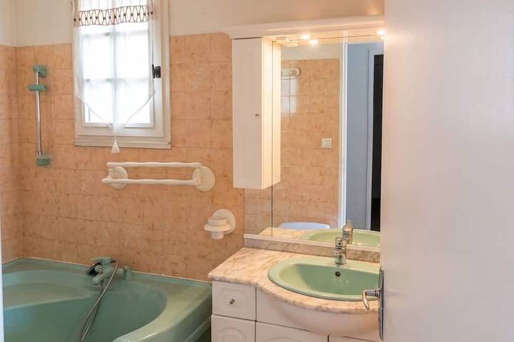 Gîte pour 4 personnes, avec Terrasse à Le Pontet - 4