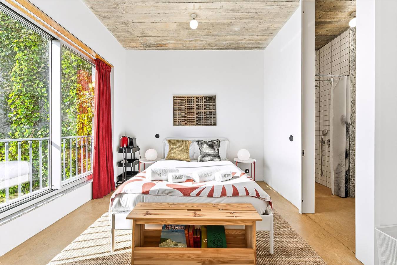 Entire apartment, Guestready - House of Many Faces - Room 2 in Porto, Porto District