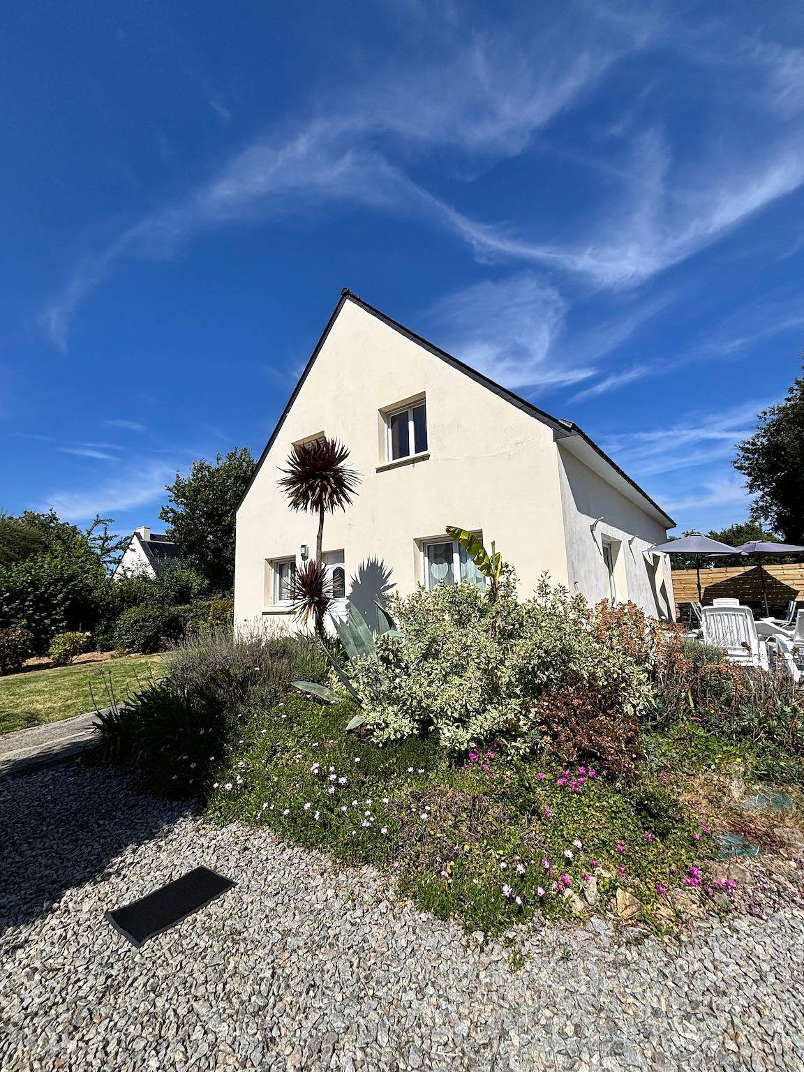 Casa vacacional 'Maison Gicquel' con terraza privada y jardín privado in Le Tour-du-Parc, Côte des Mégalithes