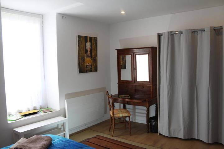 Location de vacances pour 8 personnes, avec terrasse à Bény-sur-Mer