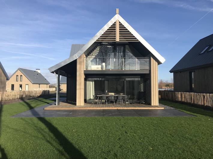 Ferienhaus für 8 Personen, mit Garten und Balkon, kinderfreundlich in Zeeland