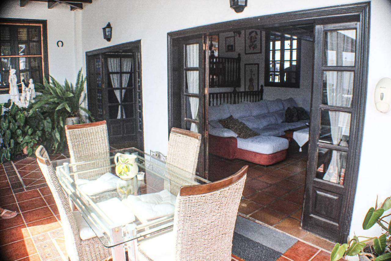 Twin Room with Shared Bathroom in Puerto del Carmen, Tías