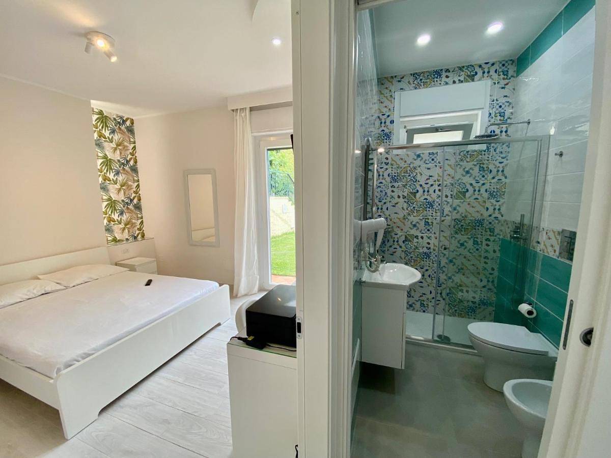 Casa Vacanze Vista Mare ad Acciaroli località Mezzatorre in San Mauro Cilento, Cilento Coast