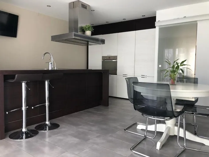 Holiday home for 8 people, with garden and pool - 1