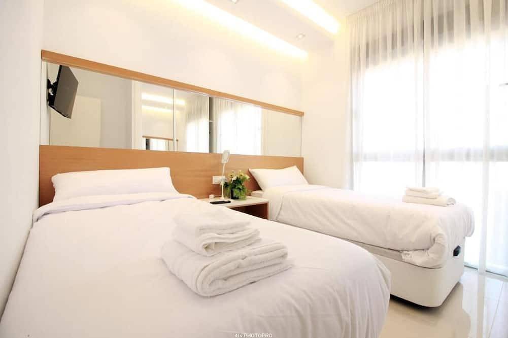 Entire apartment, Large Modern 3Br Apartment, Gated Community, Ciudad Quesada Pool sleeps 6 guests in Ciudad Quesada, Rojales