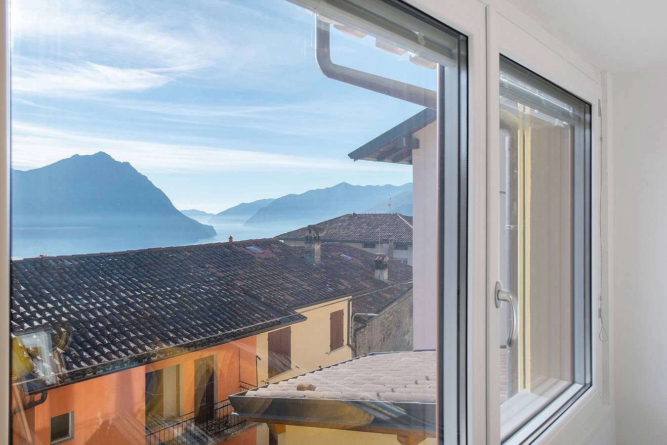Appartamento intero, Appartamento 'Cà De Qualì' con Vista Lago, Wi-Fi e Aria Condizionata in Qualino, Costa Volpino