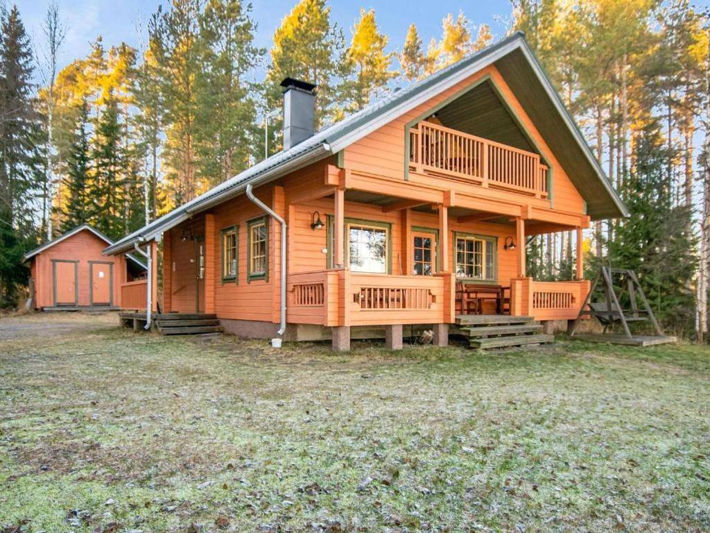 Tyyni Resort - Hirsihuvila Aalto in Nordkarelien