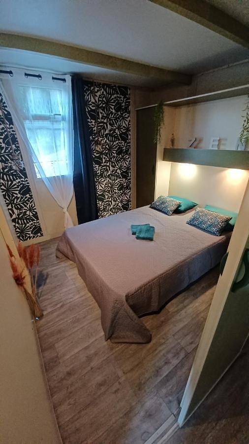 Gîte pour 5 personnes, avec terrasse à Levie