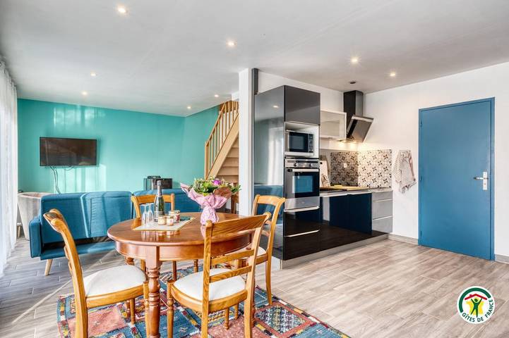 Gîte pour 4 personnes, avec terrasse et jardin