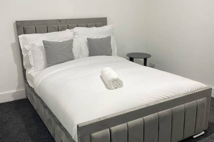 Chatham cosy 3 bedroom with free Wifi & parking in Chatham (Großbritannien), Kent Downs