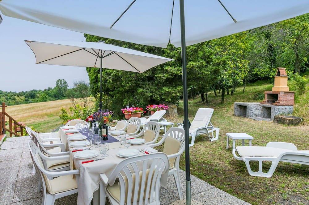 Ganze Wohnung, Schöne Wohnung mit Pool,  W-Lan, Tv, Terrasse, Haustiere erlaubt und Panoramablick in Castellina Marittima, Etruskische Küste