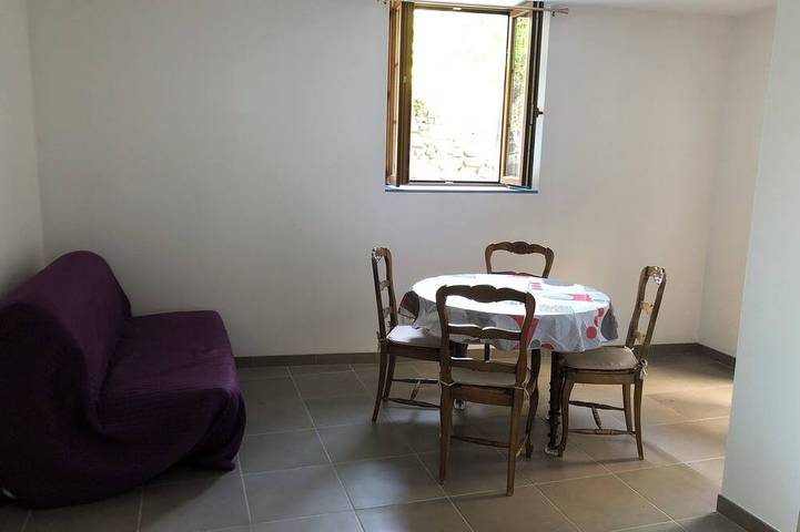 Entire apartment, Près du Parc de Verdure in Chomérac, Privas (arrondissement)