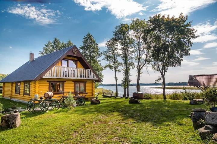 Apartamento para 25 personas, con sauna y vistas además de jardín y vistas al lago, Se admiten mascotas en Letonia
