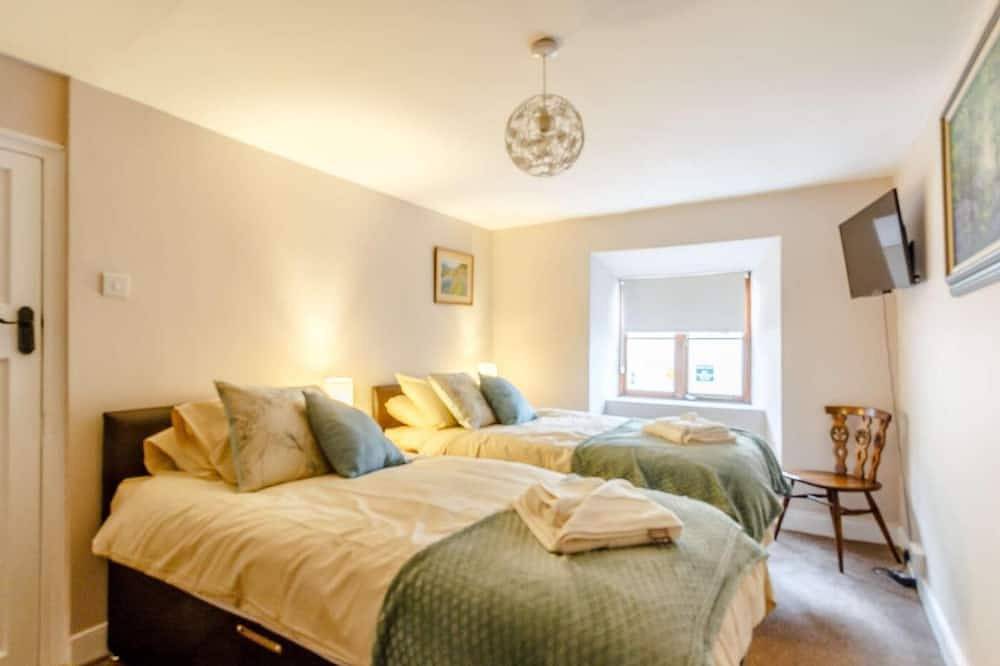 4 Bed in Brixham in Brixham, Torbay