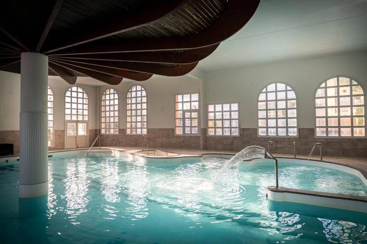 Hôtel pour 2 personnes, avec vue et sauna ainsi que piscine et terrasse, animaux acceptés