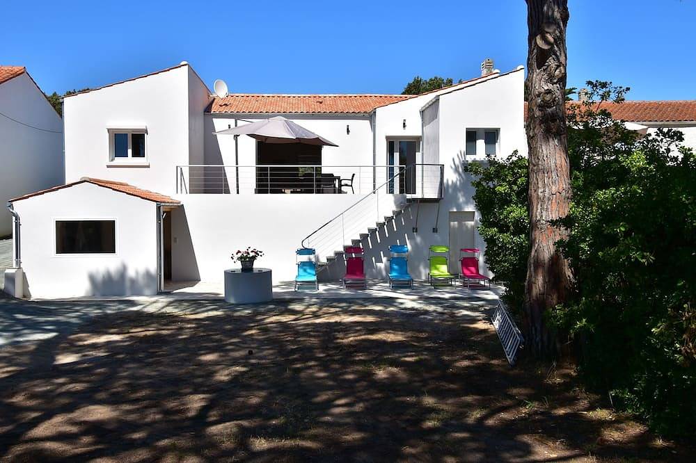 1. Linie Haus in Saint-Georges-d'Oléron, Côte de Beauté