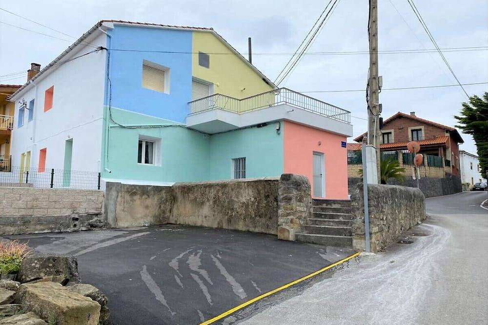 Entire apartment, Apartamento en Ajo - La Casuca de Mariche 12809 in Bareyo, Cantabrian Coast