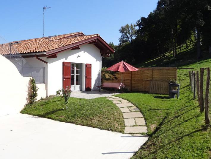 Location de vacances pour 5 personnes, avec jardin en Pyrénées-Atlantiques - 2
