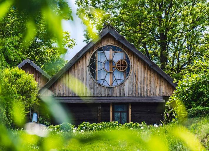 Chalet pour 2 personnes, avec jardin ainsi que sauna et jacuzzi, adapté aux familles - 1